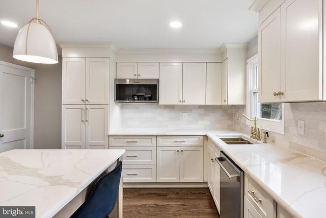 113 W ALBERTSON AVE, Haddon Township, NJ 08108