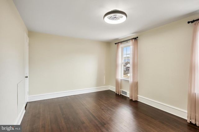 113 W ALBERTSON AVE, Haddon Township, NJ 08108