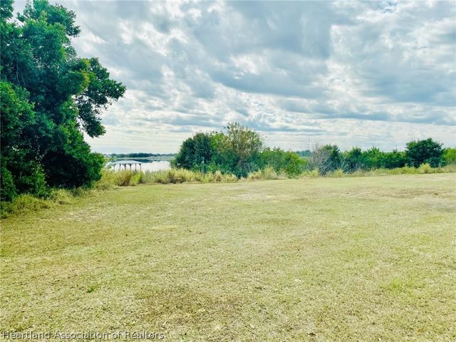 1037 W Lake Damon Drive, Avon Park, FL 33825