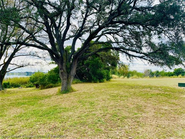 1037 W Lake Damon Drive, Avon Park, FL 33825