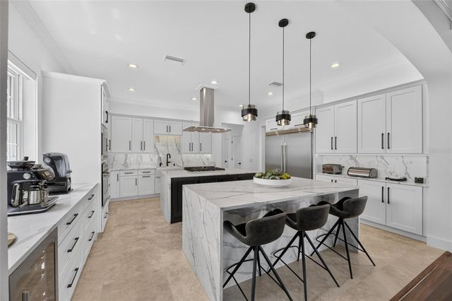 713 ISLEBAY DRIVE, Apollo Beach, FL 33572