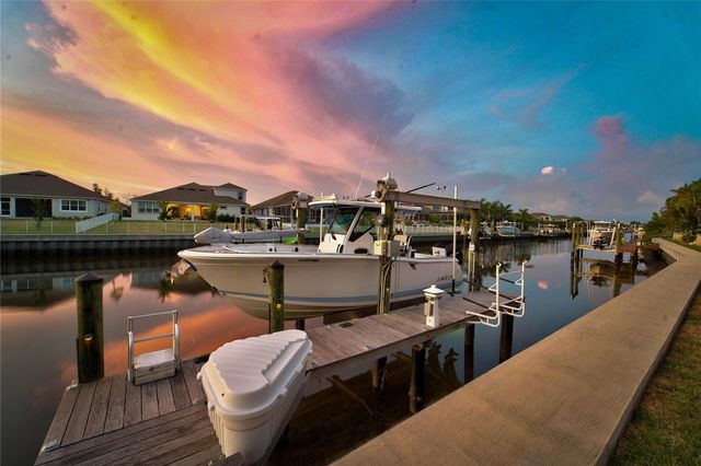 713 ISLEBAY DRIVE, Apollo Beach, FL 33572