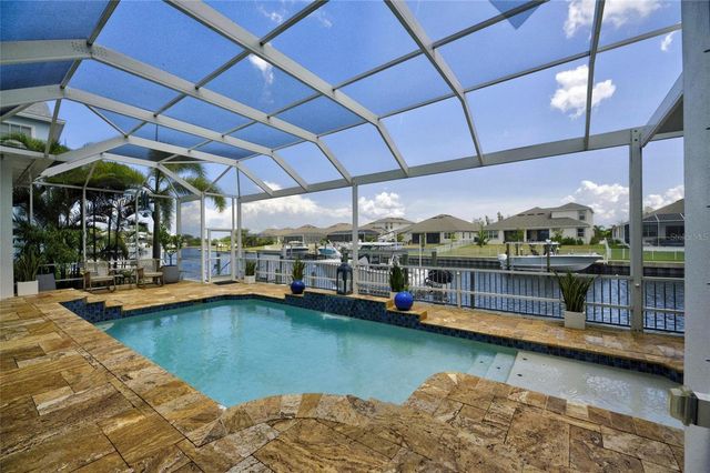 713 ISLEBAY DRIVE, Apollo Beach, FL 33572