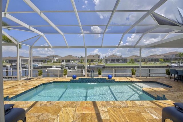 713 ISLEBAY DRIVE, Apollo Beach, FL 33572