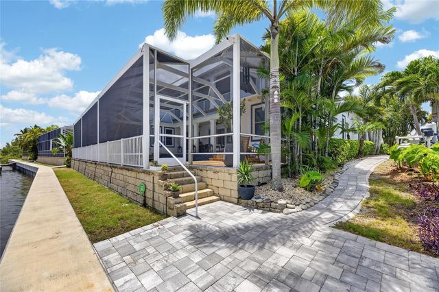 713 ISLEBAY DRIVE, Apollo Beach, FL 33572