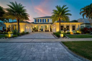 713 ISLEBAY DRIVE, Apollo Beach, FL 33572