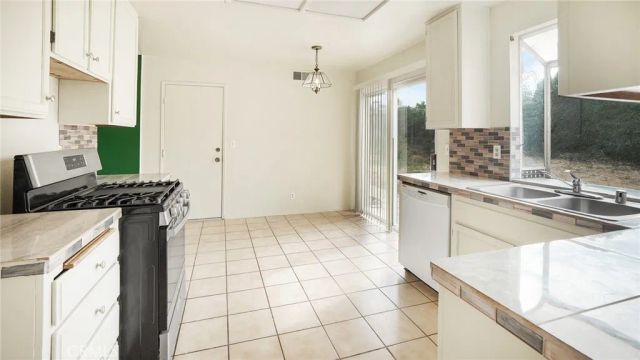 42126 Roanoake Street, Temecula, CA 92591