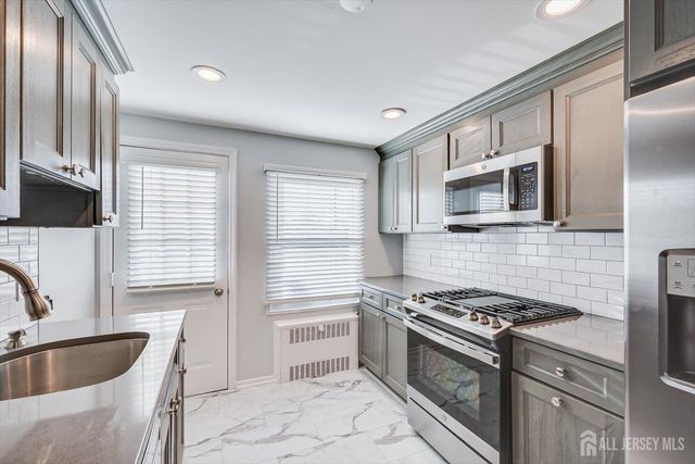 29-B Garfield Park, Edison, NJ 08837