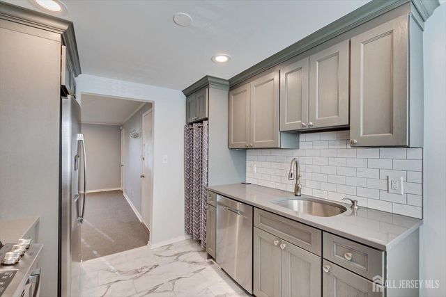 29-B Garfield Park, Edison, NJ 08837