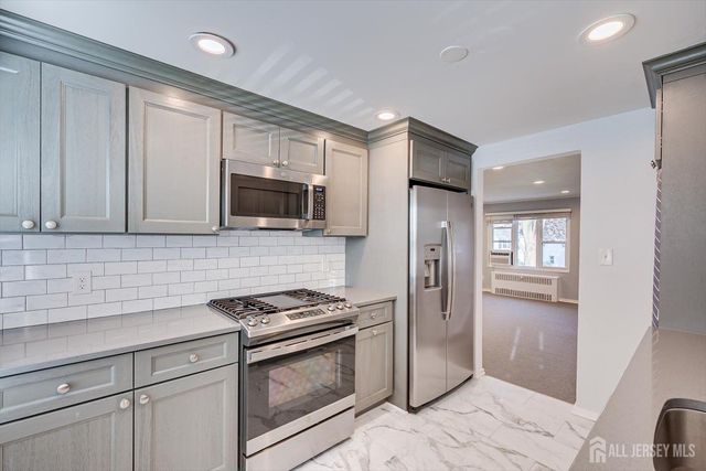 29-B Garfield Park, Edison, NJ 08837