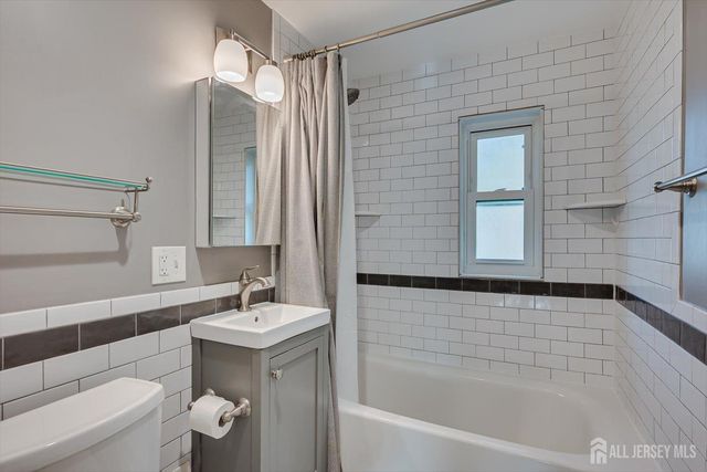 29-B Garfield Park, Edison, NJ 08837