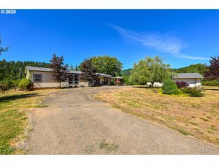 982 RESTON Rd, Roseburg, OR 97471