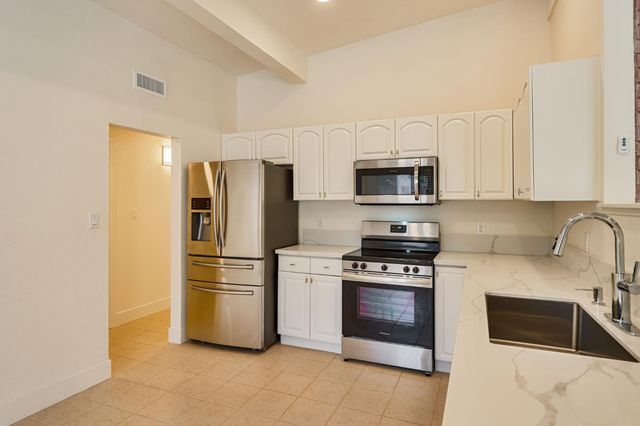 2520 Mission Ave, Carmichael, CA 95608