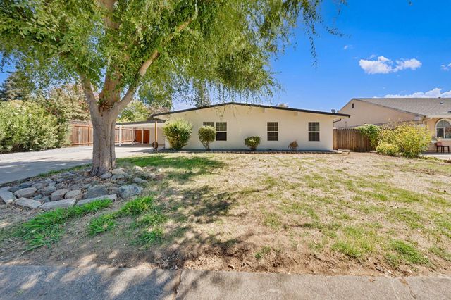 2520 Mission Ave, Carmichael, CA 95608