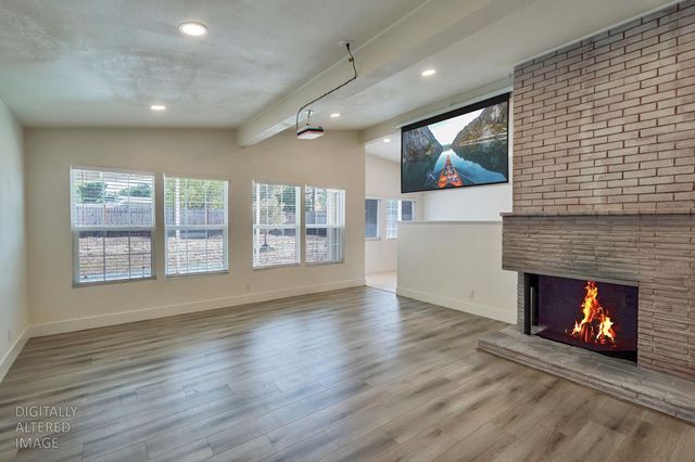 2520 Mission Ave, Carmichael, CA 95608