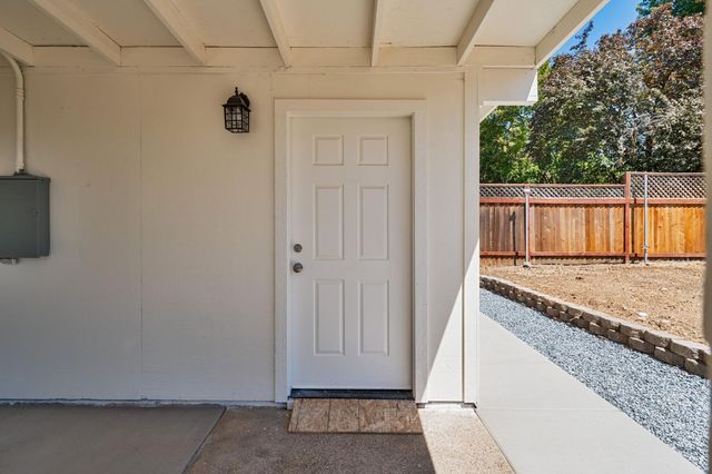 2520 Mission Ave, Carmichael, CA 95608