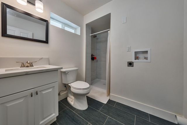 2520 Mission Ave, Carmichael, CA 95608