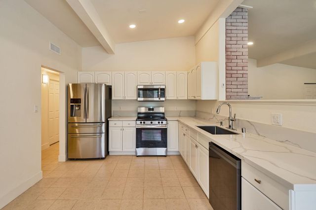 2520 Mission Ave, Carmichael, CA 95608