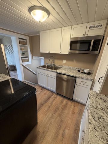 745 CARVER LANE, Menasha, WI 54952