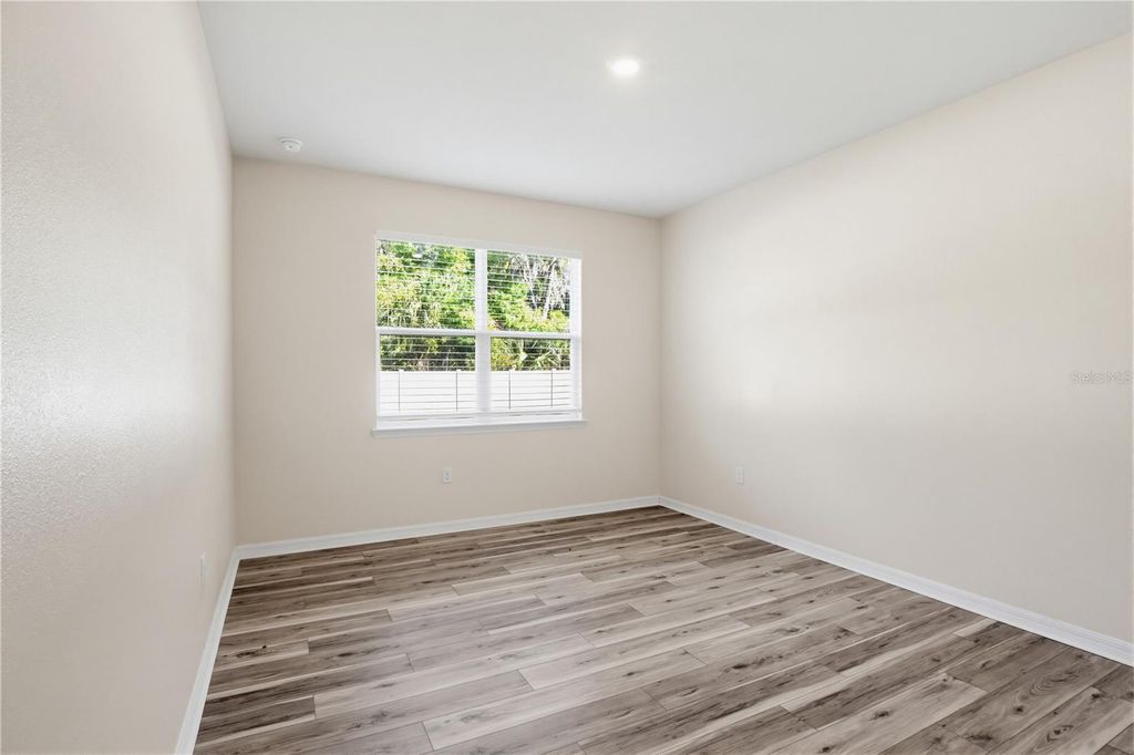 Image 19 of property listing at 813 161ST STREET E, Bradenton, FL 34212