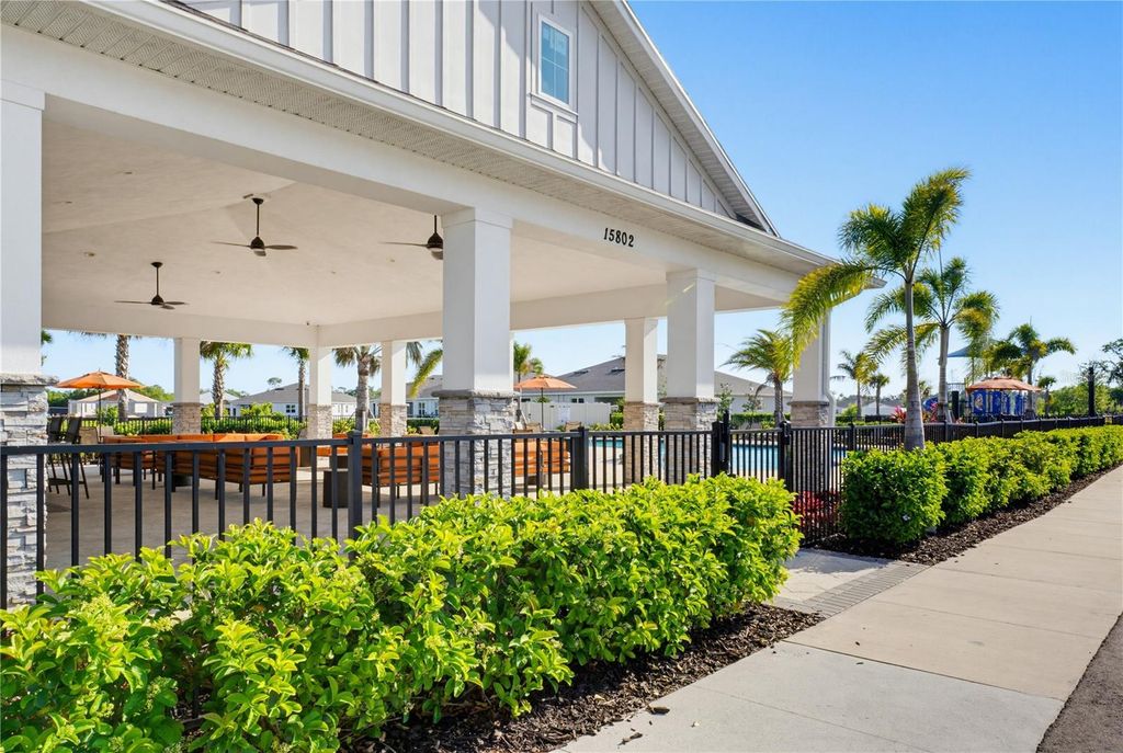 Image 45 of property listing at 813 161ST STREET E, Bradenton, FL 34212