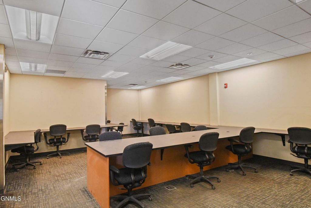 420 Halliburton Drive, Williston, ND 58801 photo 10