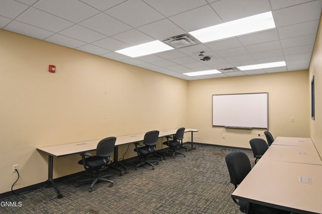 420 Halliburton Drive, Williston, ND 58801 photo 14