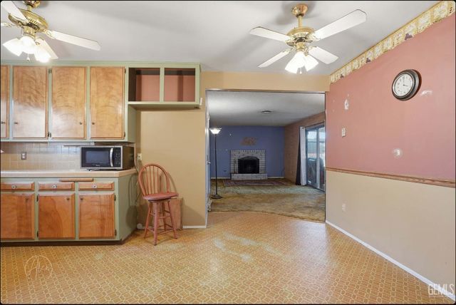 4617 De Ette Avenue, Bakersfield, CA 93313