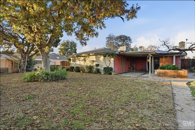 4617 De Ette Avenue, Bakersfield, CA 93313