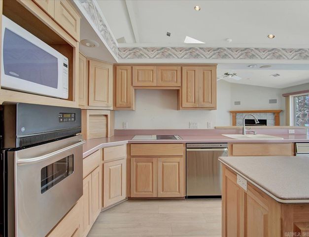 10 Adaja Lane, Hot Springs Village, AR 71909