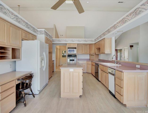 10 Adaja Lane, Hot Springs Village, AR 71909