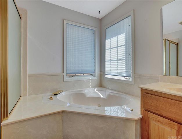 10 Adaja Lane, Hot Springs Village, AR 71909