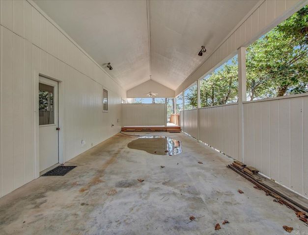 10 Adaja Lane, Hot Springs Village, AR 71909