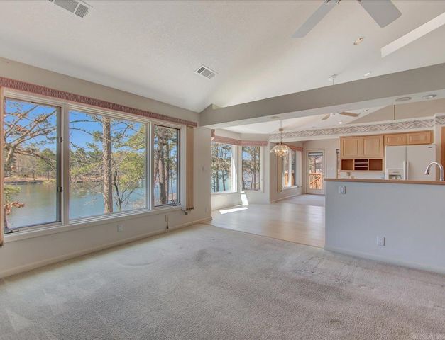 10 Adaja Lane, Hot Springs Village, AR 71909