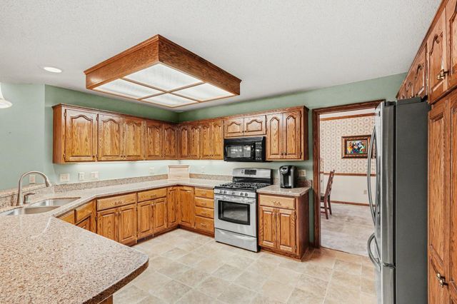 3118 139th Avenue NW, Andover, MN 55304