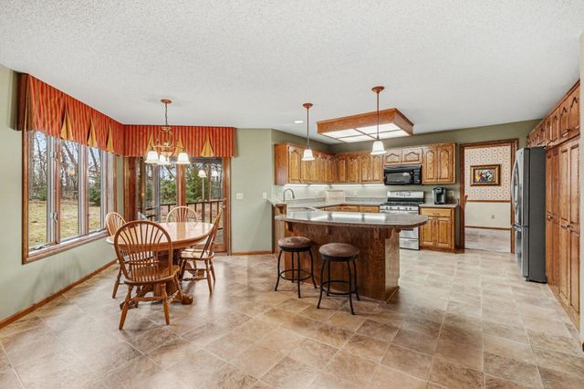 3118 139th Avenue NW, Andover, MN 55304