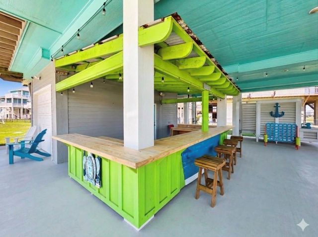 878 Surf Road, Crystal Beach, TX 77650