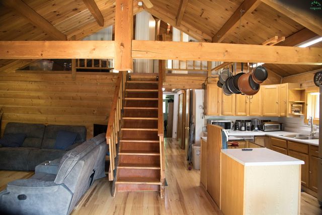 578 FARMERS LOOP ROAD, Fairbanks, AK 99712