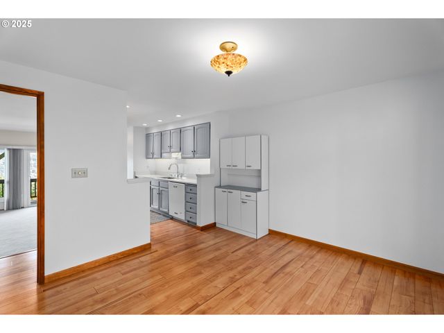 9 Ne SPYGLASS Loop, Roseburg, OR 97470