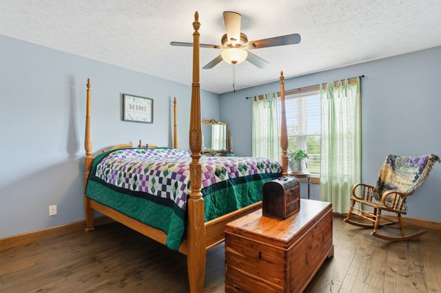1560 Fairfield Rd, Westmoreland, TN 37186