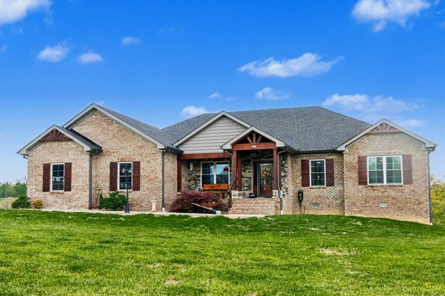 1560 Fairfield Rd, Westmoreland, TN 37186