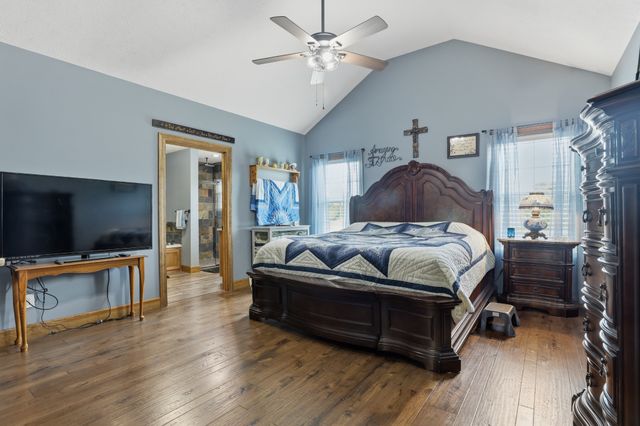 1560 Fairfield Rd, Westmoreland, TN 37186