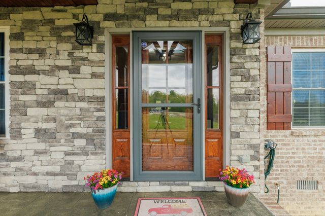 1560 Fairfield Rd, Westmoreland, TN 37186