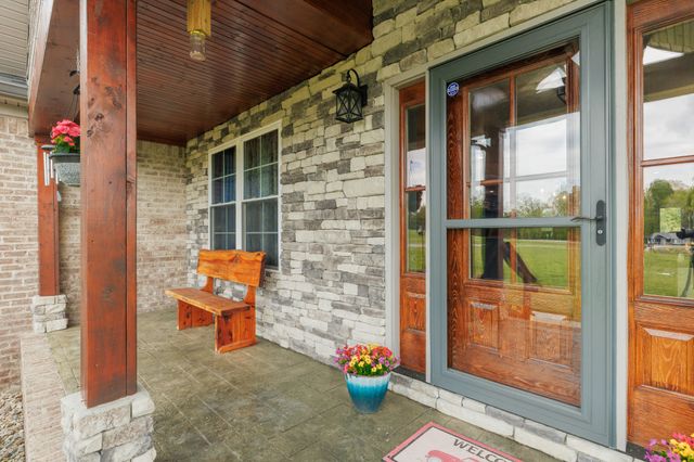 1560 Fairfield Rd, Westmoreland, TN 37186