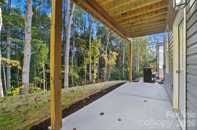 131 Wood Acre Drive, Mooresville, NC 28115