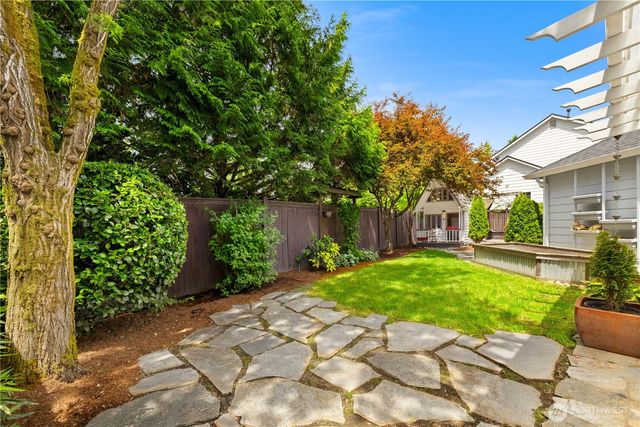 18720 33rd Avenue SE, Bothell, WA 98012