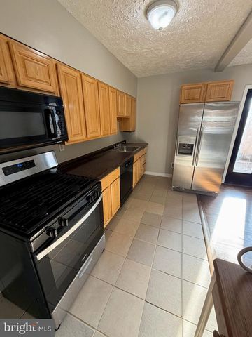 3413 WALLFORD DR, Baltimore, MD 21222