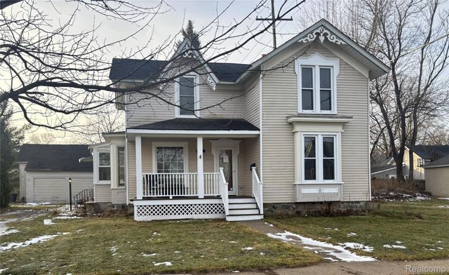 110 Oakland Street, Milford Village, MI 48381