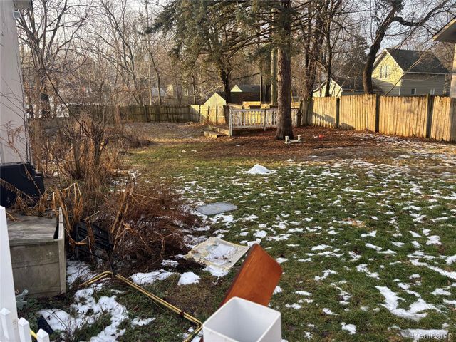 110 Oakland Street, Milford Village, MI 48381