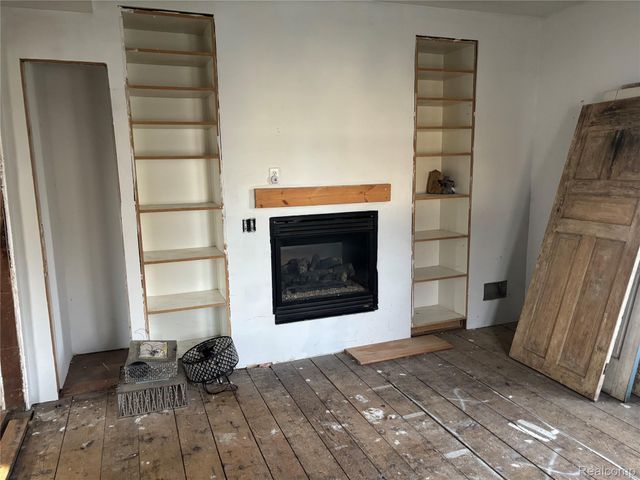 110 Oakland Street, Milford Village, MI 48381